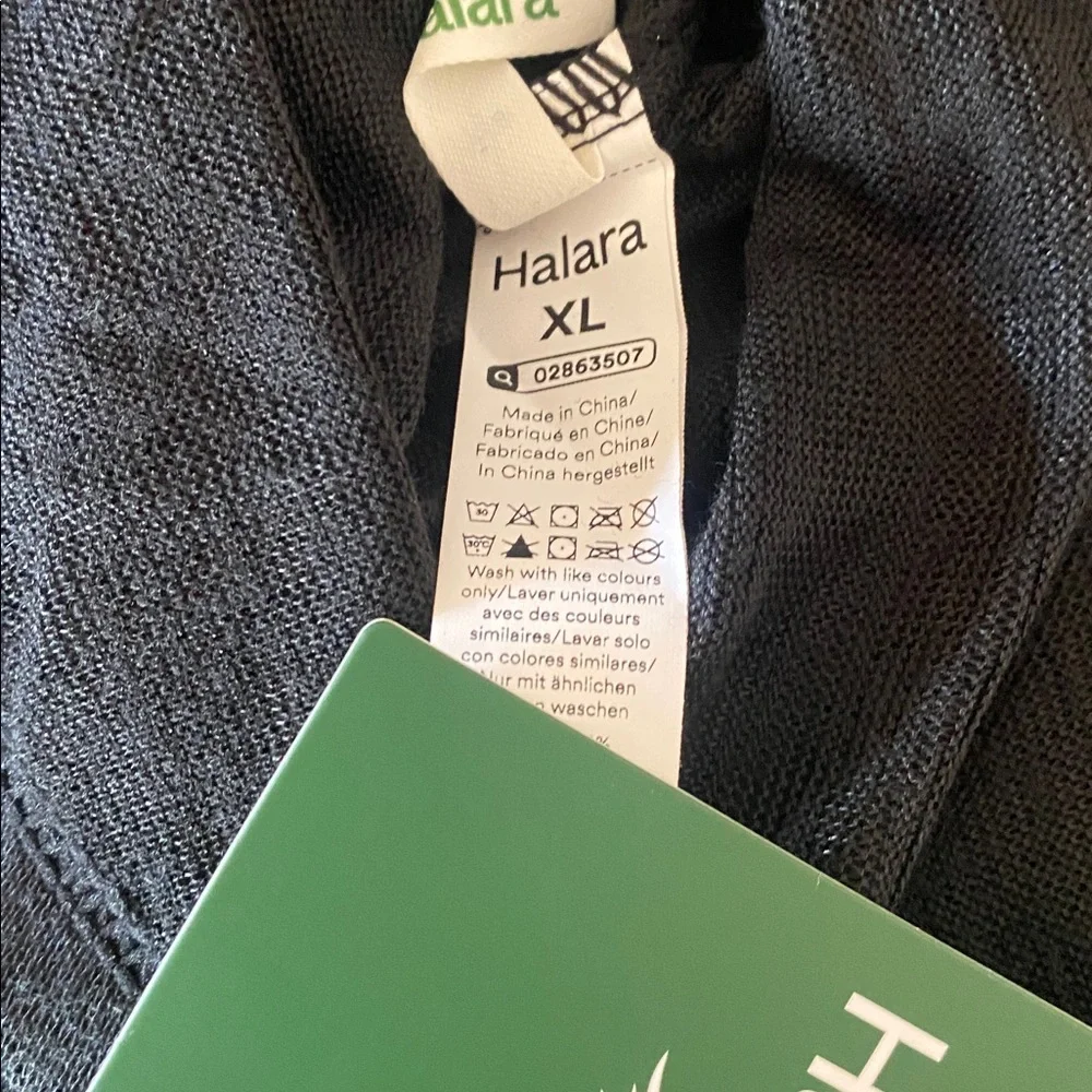 XLARGE. HALARA ROUND NECK HALF SLEEVE OVERSIZED QUICK DRY T SHIRT - Picture 8 of 8